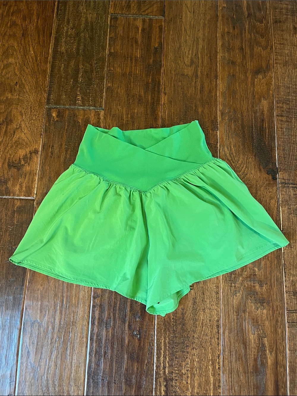 OFFLINE by aerie real me crossover flowy short